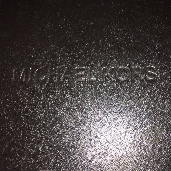 Watch - Picture 1 of 4